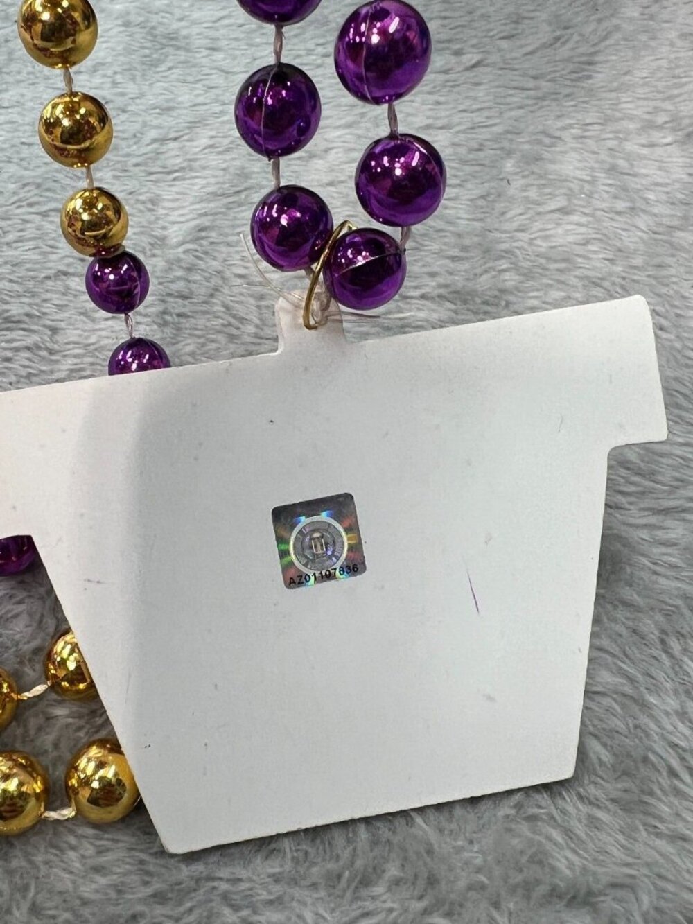 Washington Huskies Necklace  18" Inline BK Style Beaded NCAA Official Merch - Picture 4 of 4